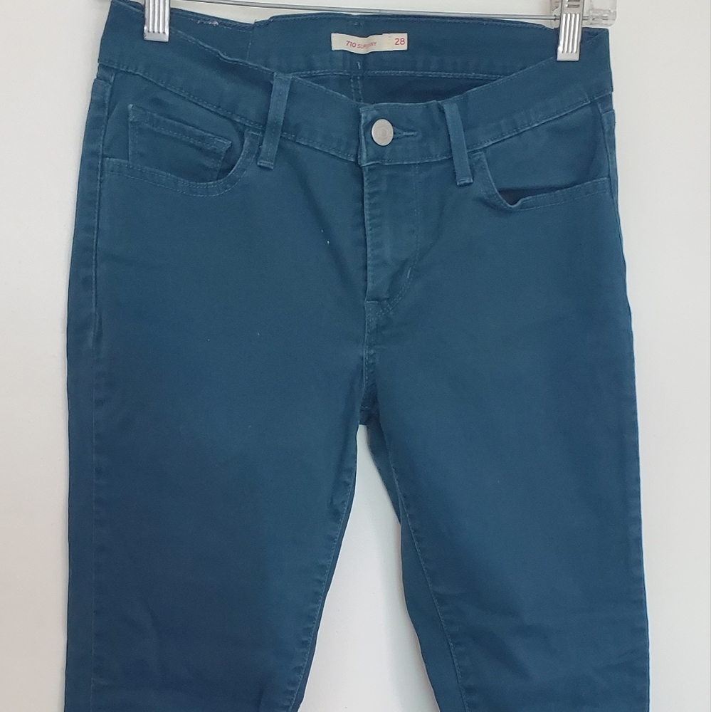 Levi Jeans - Picture 1 of 8